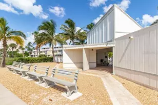 605 Sutton Pl, Longboat Key, FL 34228 - Photo 26