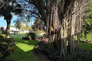 655 Woodlawn Dr, Bradenton, FL 34210 - Photo 14