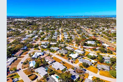 2639 Bougainvillea Street, Sarasota, FL 34239 - Photo 50