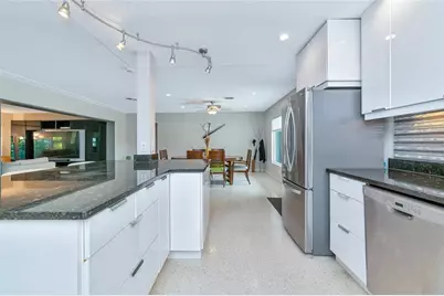 2639 Bougainvillea Street, Sarasota, FL 34239 - Photo 16