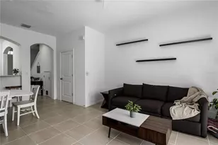 6217 Fairmont Ln, Palmetto, FL 34221 - Photo 8