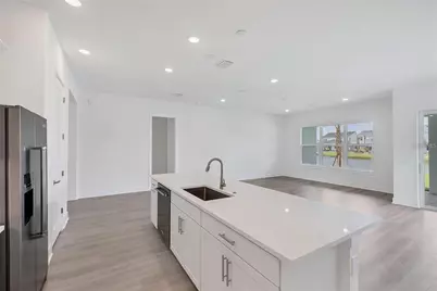 705 Anegada Lane, Sarasota, FL 34234 - Photo 12