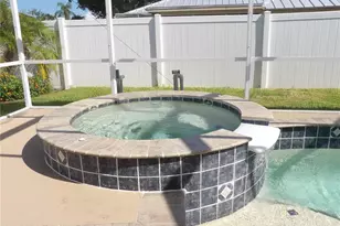 1856 Woodhaven Cir, Sarasota, FL 34232 - Photo 14