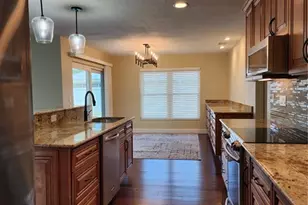 1856 Woodhaven Cir, Sarasota, FL 34232 - Photo 4