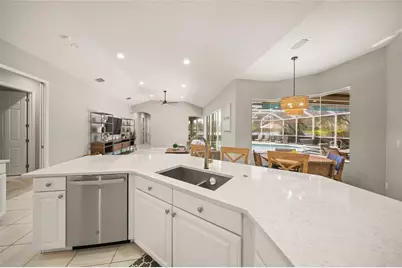 9075 Misty Creek Drive, Sarasota, FL 34241 - Photo 12