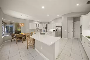 9075 Misty Creek Dr, Sarasota, FL 34241 - Photo 8