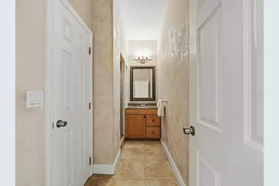 605 Avenida De Mayo, Sarasota, FL 34242 - Photo 18