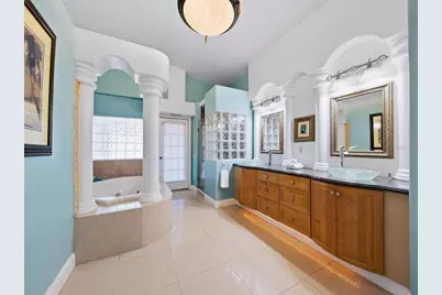 605 Avenida De Mayo, Sarasota, FL 34242 - Photo 14