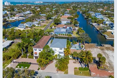 605 Avenida De Mayo, Sarasota, FL 34242 - Photo 30