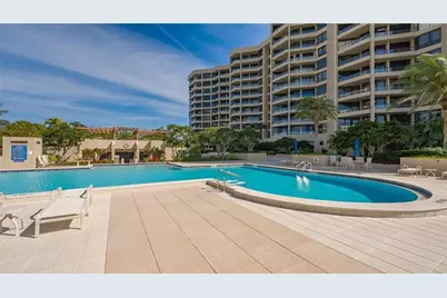1211 Gulf Of Mexico Drive #403, Longboat Key, FL 34228 - Photo 38