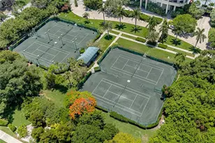 1211 Gulf of Mexico Dr, Longboat Key, FL 34228 - Photo 32