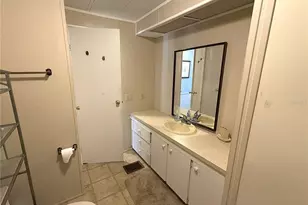 5580 Stonehaven Ln, Sarasota, FL 34233 - Photo 14