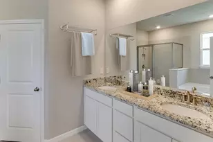 18318 Bch Rnch Ter, Lakewood Ranch, FL 34211 - Photo 2