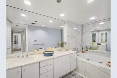 775 Longboat Club Road #401, Longboat Key, FL 34228 - Photo 14