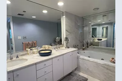 775 Longboat Club Road #401, Longboat Key, FL 34228 - Photo 18