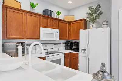 3774 Parkridge Circle #23-202, Sarasota, FL 34243 - Photo 8