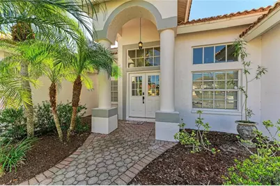 7122 42nd Court E, Sarasota, FL 34243 - Photo 2