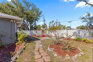 4070 Kincord Ln, North Port, FL 34287 - Photo 4