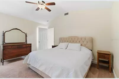 8215 Country Oaks Court, Sarasota, FL 34243 - Photo 20