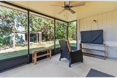 8215 Country Oaks Court, Sarasota, FL 34243 - Photo 38