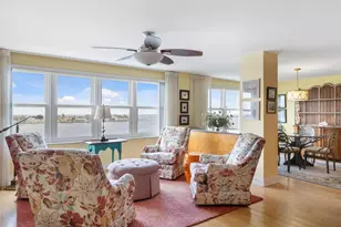 5200 Brittany Dr S, Saint Petersburg, FL 33715 - Photo 6