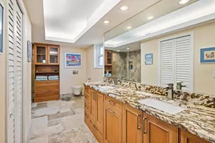 5200 Brittany Dr S, Saint Petersburg, FL 33715 - Photo 16