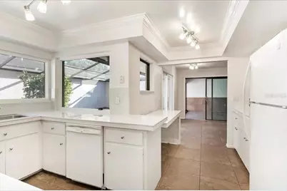 3820 Glen Oaks Manor Drive, Sarasota, FL 34232 - Photo 12