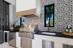 329 Bird Key Dr, Sarasota, FL 34236 - Photo 48