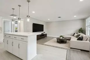 1018 Osprey Ct, Dunedin, FL 34698 - Photo 2