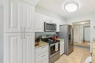 5647 Sheffield Greene Cir, Sarasota, FL 34235 - Photo 16