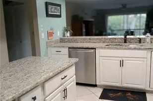 7143 Wood Creek Dr, Sarasota, FL 34231 - Photo 8