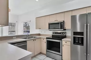 4317 Marcott Cir, Sarasota, FL 34233 - Photo 18