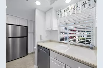 4320 Falmouth Drive #103, Longboat Key, FL 34228 - Photo 8