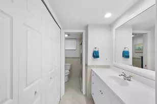 4320 Falmouth Dr, Longboat Key, FL 34228 - Photo 24