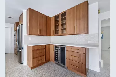 2551 Hibiscus Street, Sarasota, FL 34239 - Photo 10