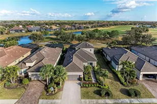 4921 Napoli Run, Lakewood Ranch, FL 34211 - Photo 1