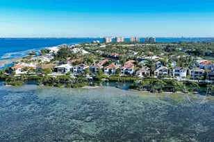 3548 Fair Oaks Ln, Longboat Key, FL 34228 - Photo 2