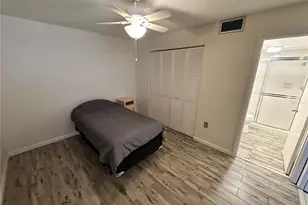 645 Woodlawn Dr, Bradenton, FL 34210 - Photo 20