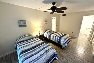 645 Woodlawn Dr, Bradenton, FL 34210 - Photo 14