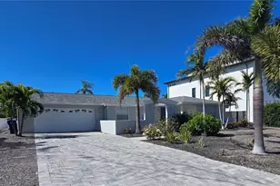 3616 Royal Palm Dr, Bradenton, FL 34210 - Photo 2