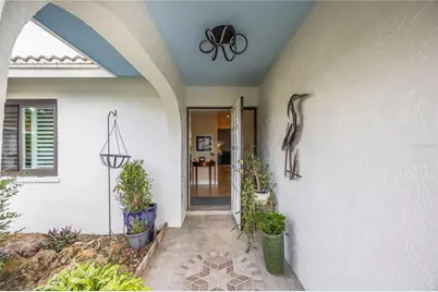 3619 Pembrook Drive, Sarasota, FL 34239 - Photo 6