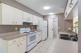 2105 Cork Oak St, Sarasota, FL 34232 - Photo 14