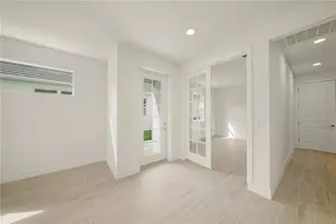 9533 Lunar Dove Ct, Sarasota, FL 34240 - Photo 10