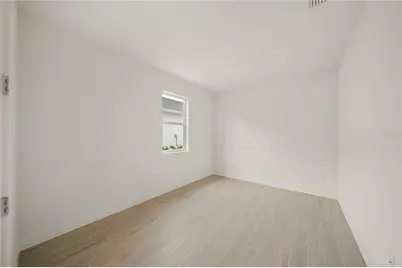 9533 Lunar Dove Court, Sarasota, FL 34240 - Photo 18