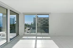 1065 Gulf Of Mexico Dr, Longboat Key, FL 34228 - Photo 18