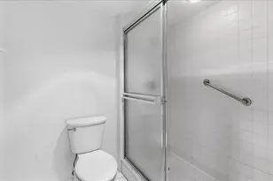 1065 Gulf Of Mexico Dr, Longboat Key, FL 34228 - Photo 28