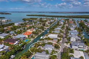 635 Marbury Ln, Longboat Key, FL 34228 - Photo 32