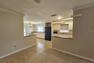1011 Bacon Ave, Sarasota, FL 34232 - Photo 10