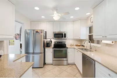 2717 Riverbluff Place #V49, Sarasota, FL 34231 - Photo 8