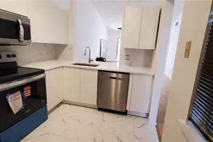 3180 Phlox Dr, Palm Harbor, FL 34684 - Photo 10